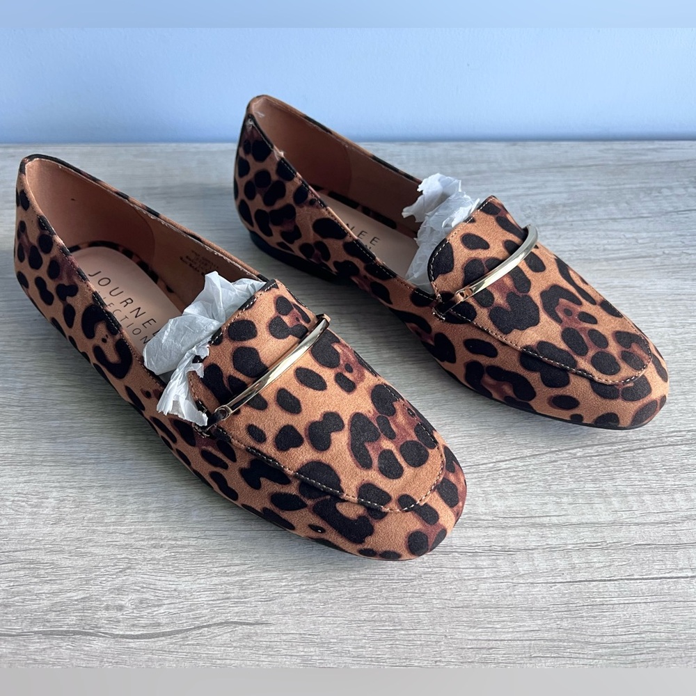 Journee Collection Women's Wrenn Slip On Loafers Size 7